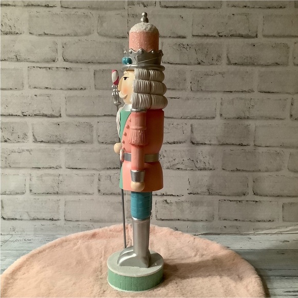Peppermint Square 18” Pastel Nutcracker Decor - Picture 4 of 6